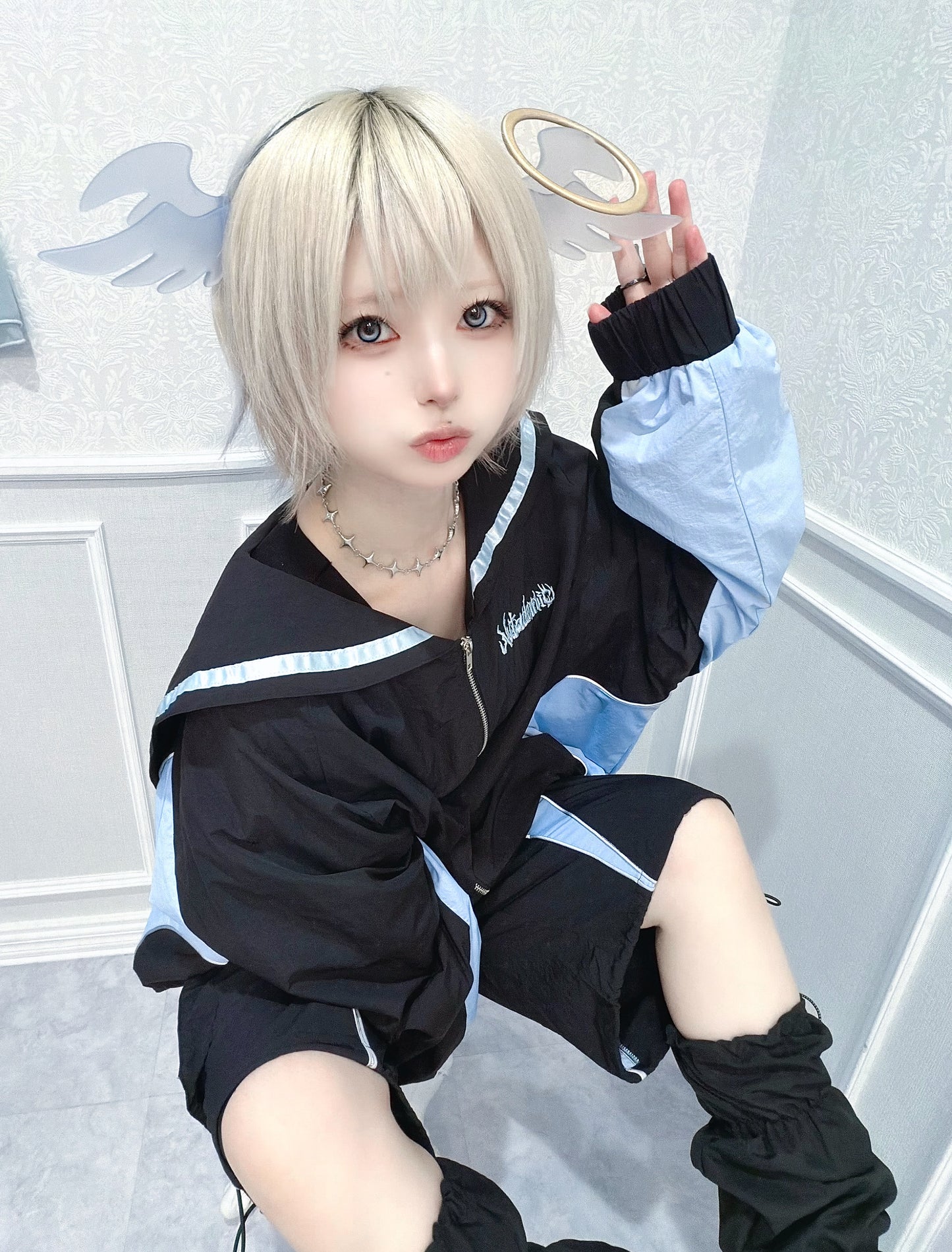 シャカった社会で無敵おジャージ(黒×水色)
