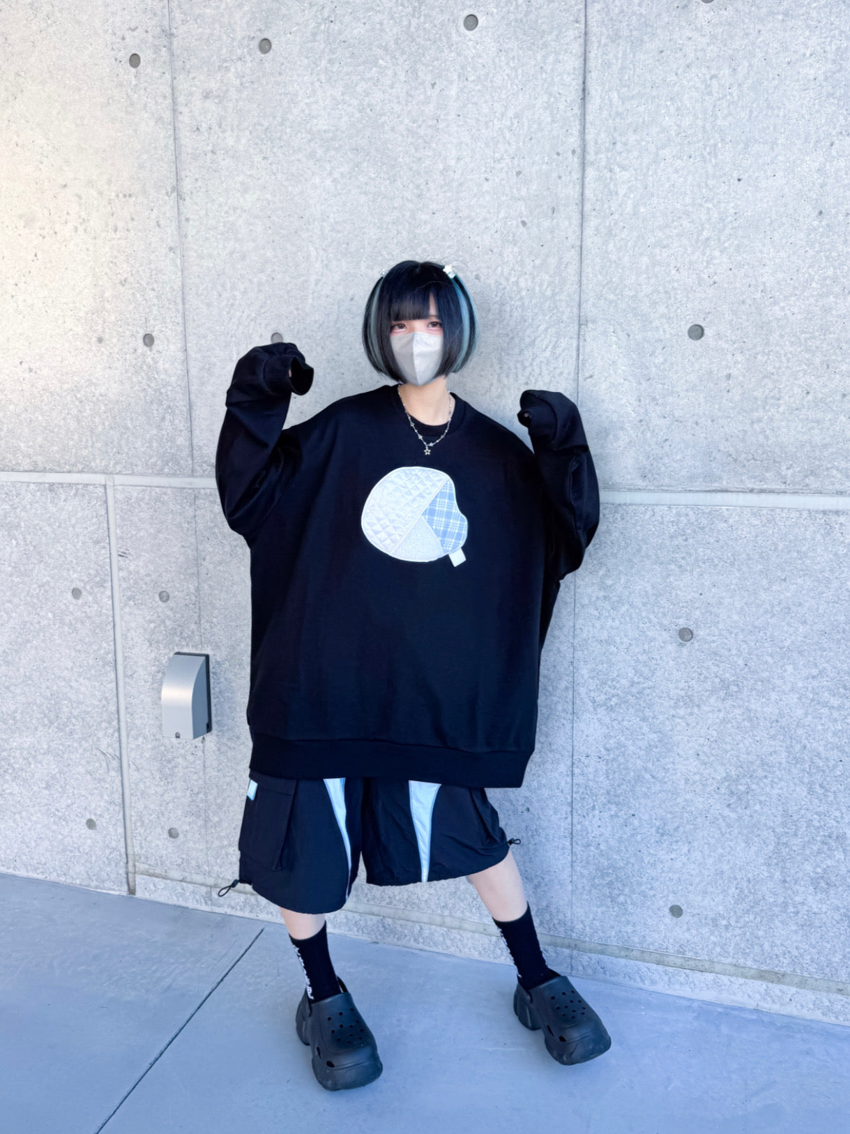 パッチワークでワクワークスウェット(黒)