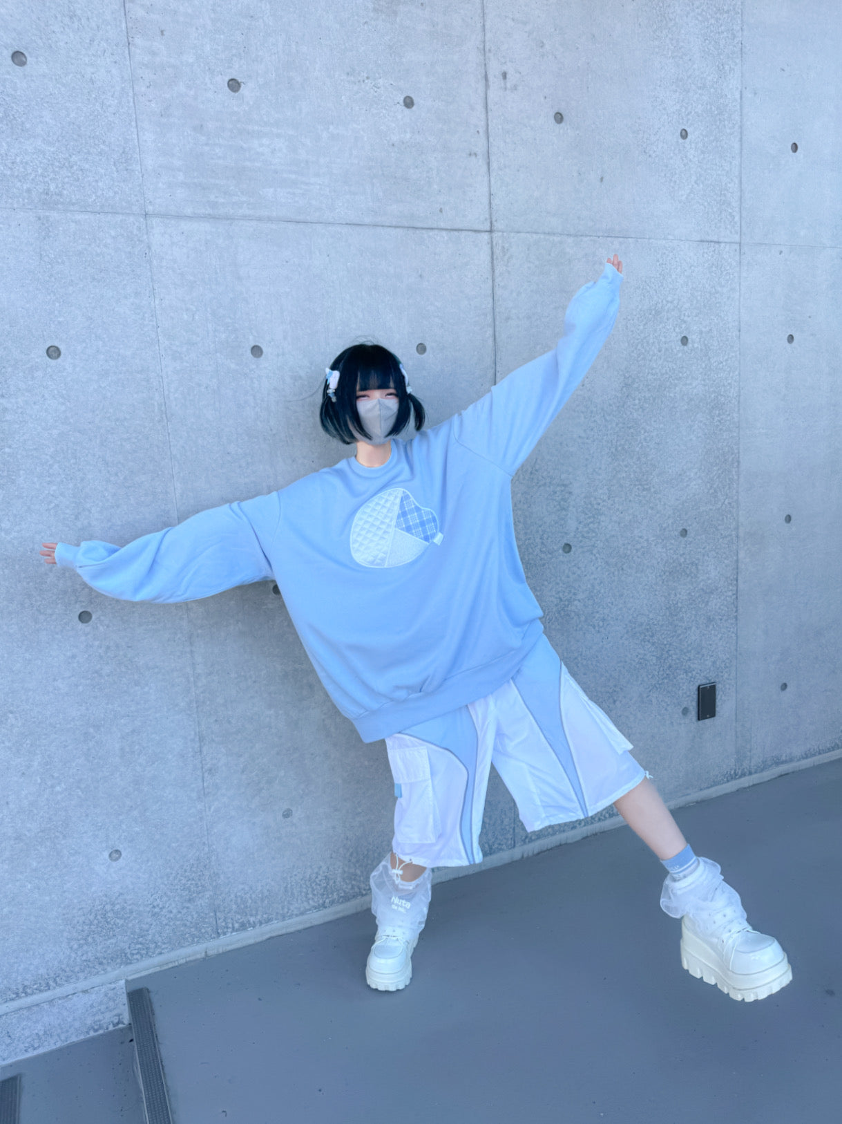 パッチワークでワクワークスウェット(水色)
