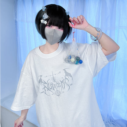 世界へ羽ばたく共依存おTシャツ/white