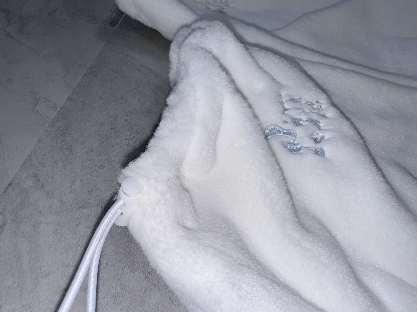 ふあふあファーできゅんですレッグウォーマー(白)