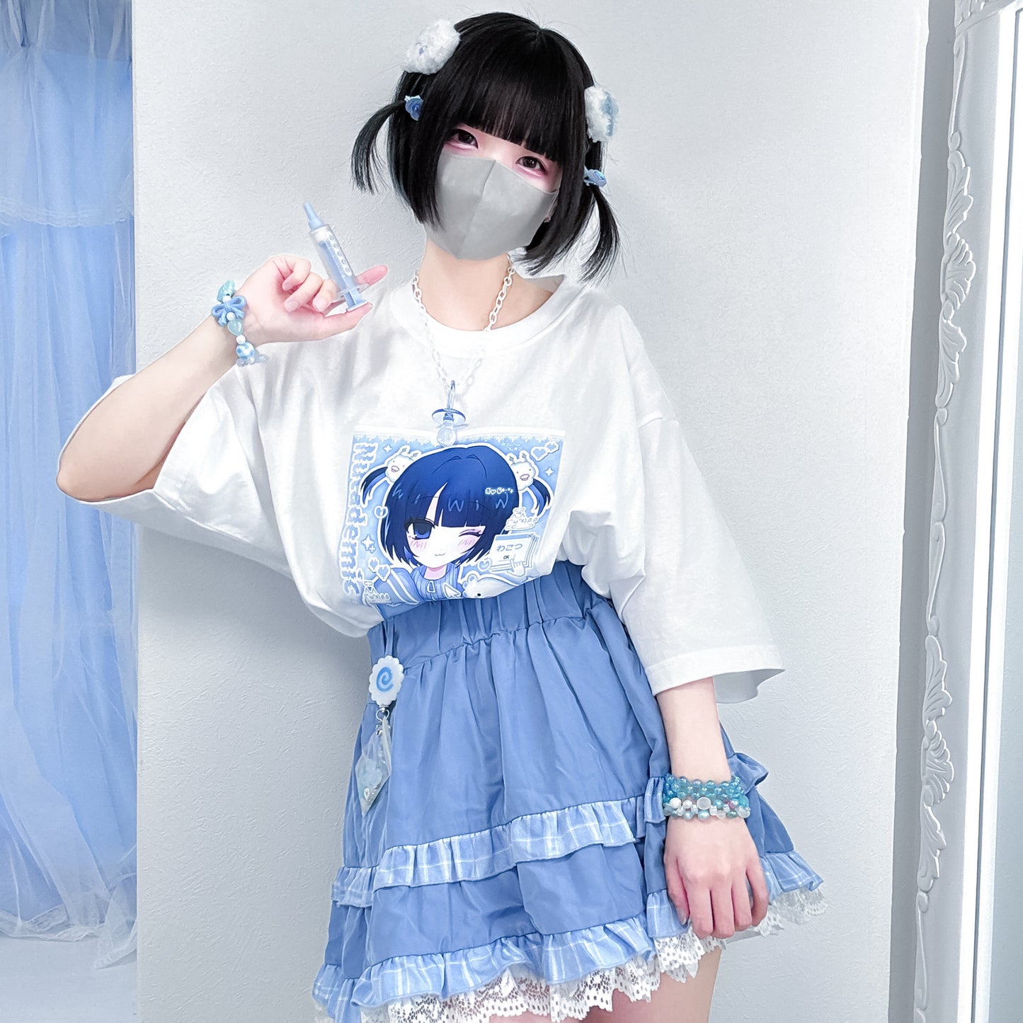 天使の生配信おTシャツ/white
