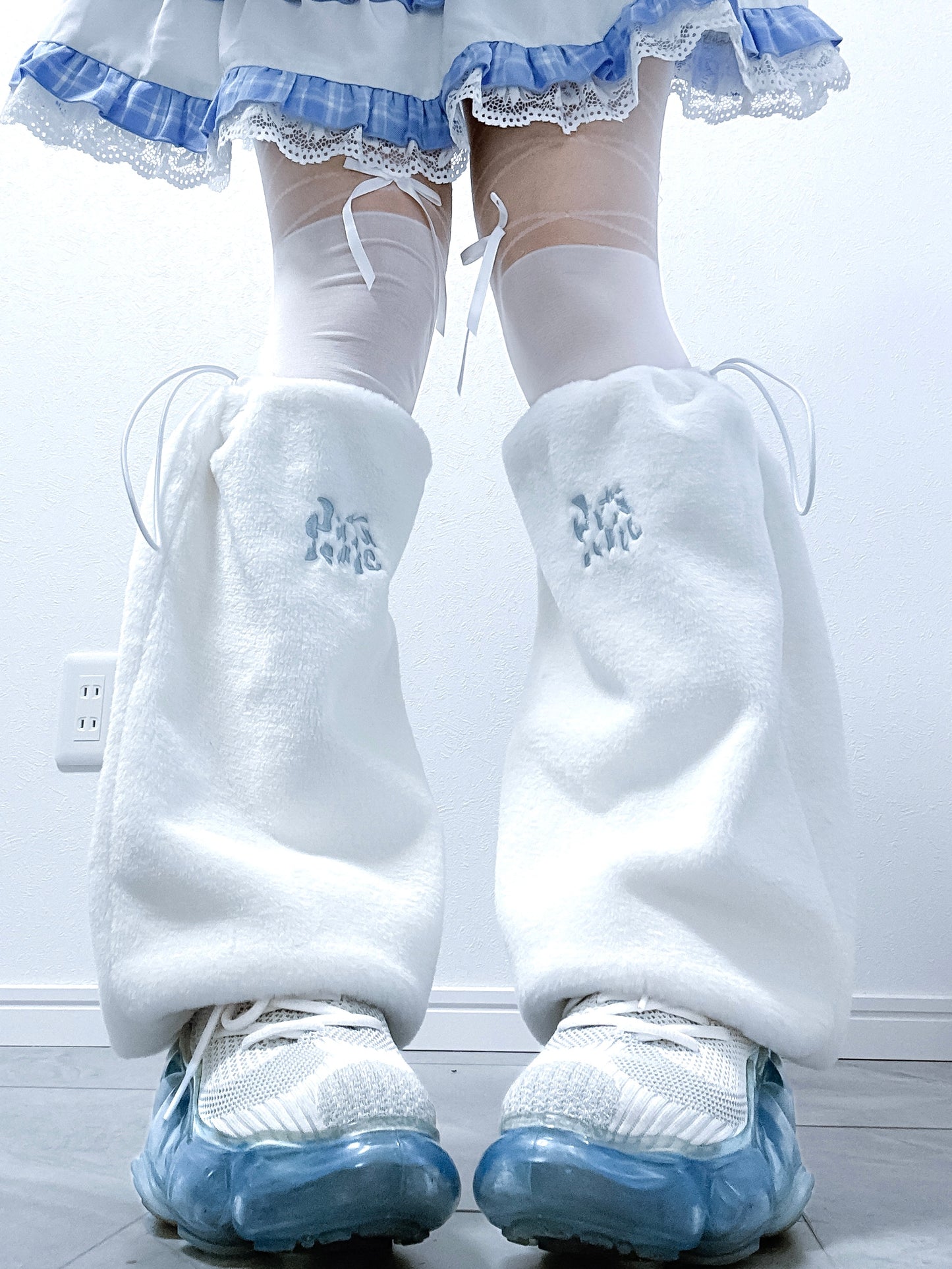 ふあふあファーできゅんですレッグウォーマー(白)