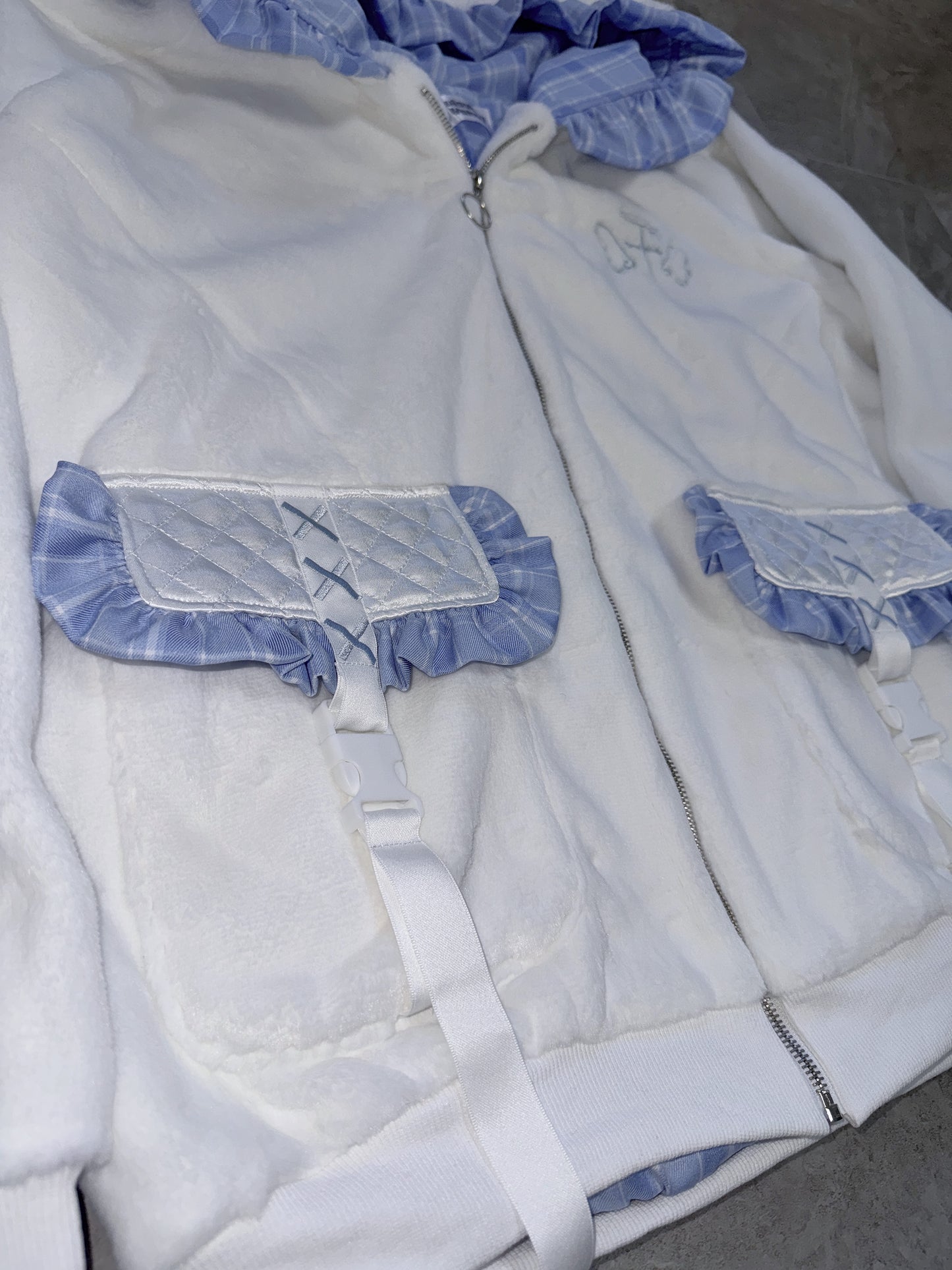 ぴゅあぴゅあ天使になれちゃうモコモコアウター