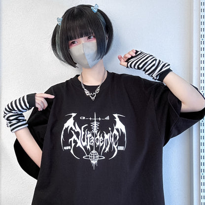 世界へ羽ばたく共依存おTシャツ/black