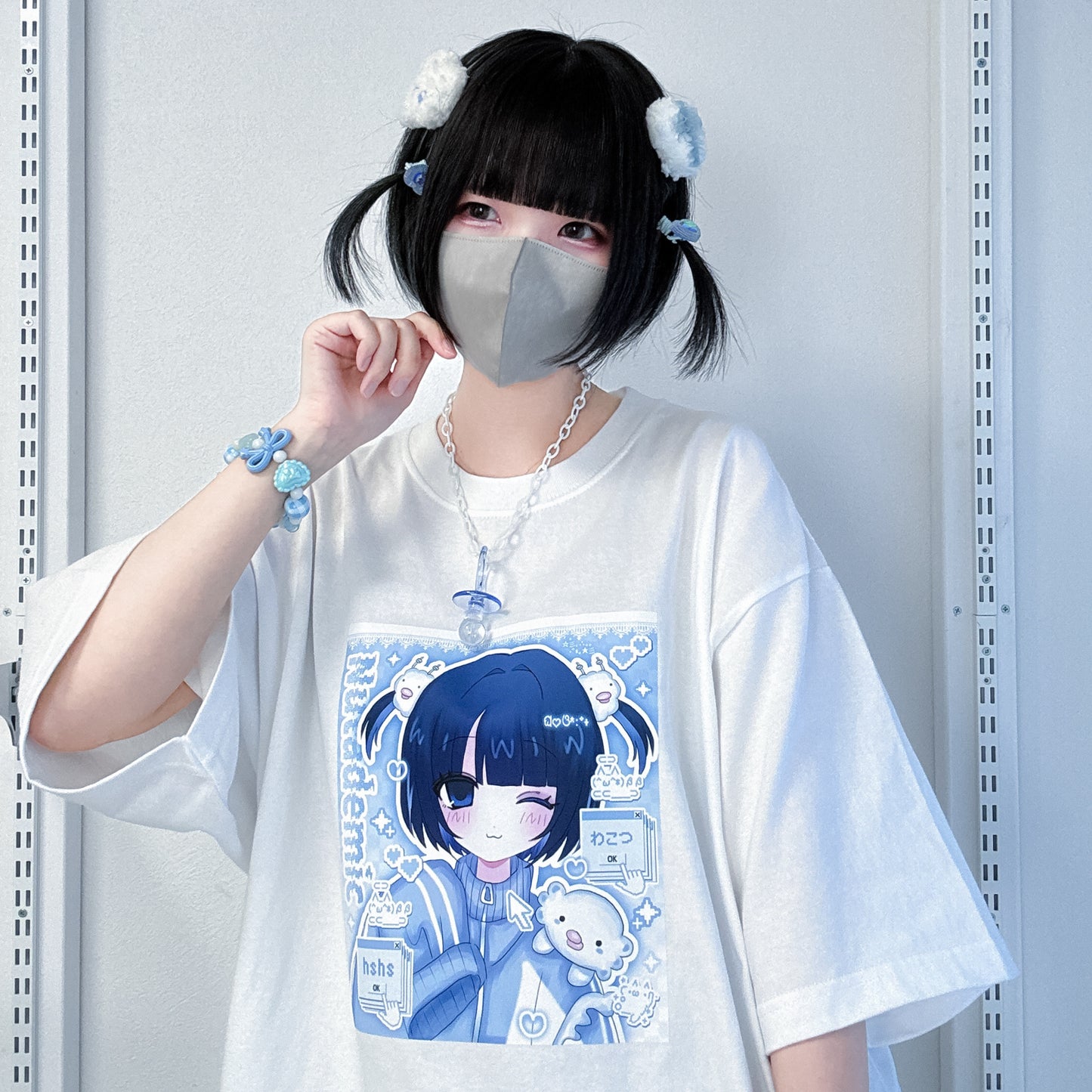 天使の生配信おTシャツ/white