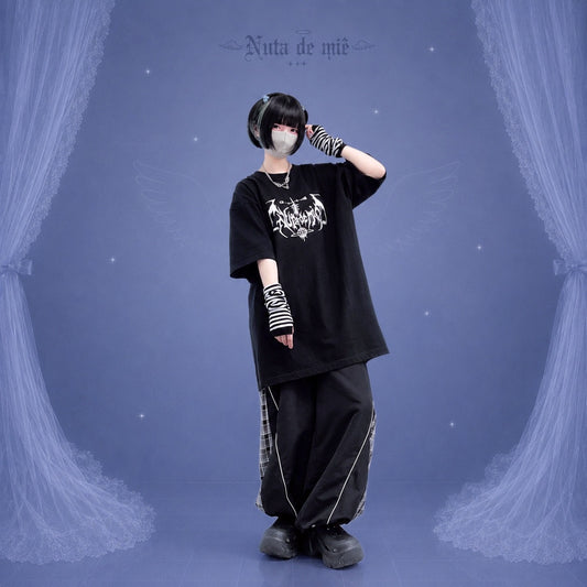 世界へ羽ばたく共依存おTシャツ/black