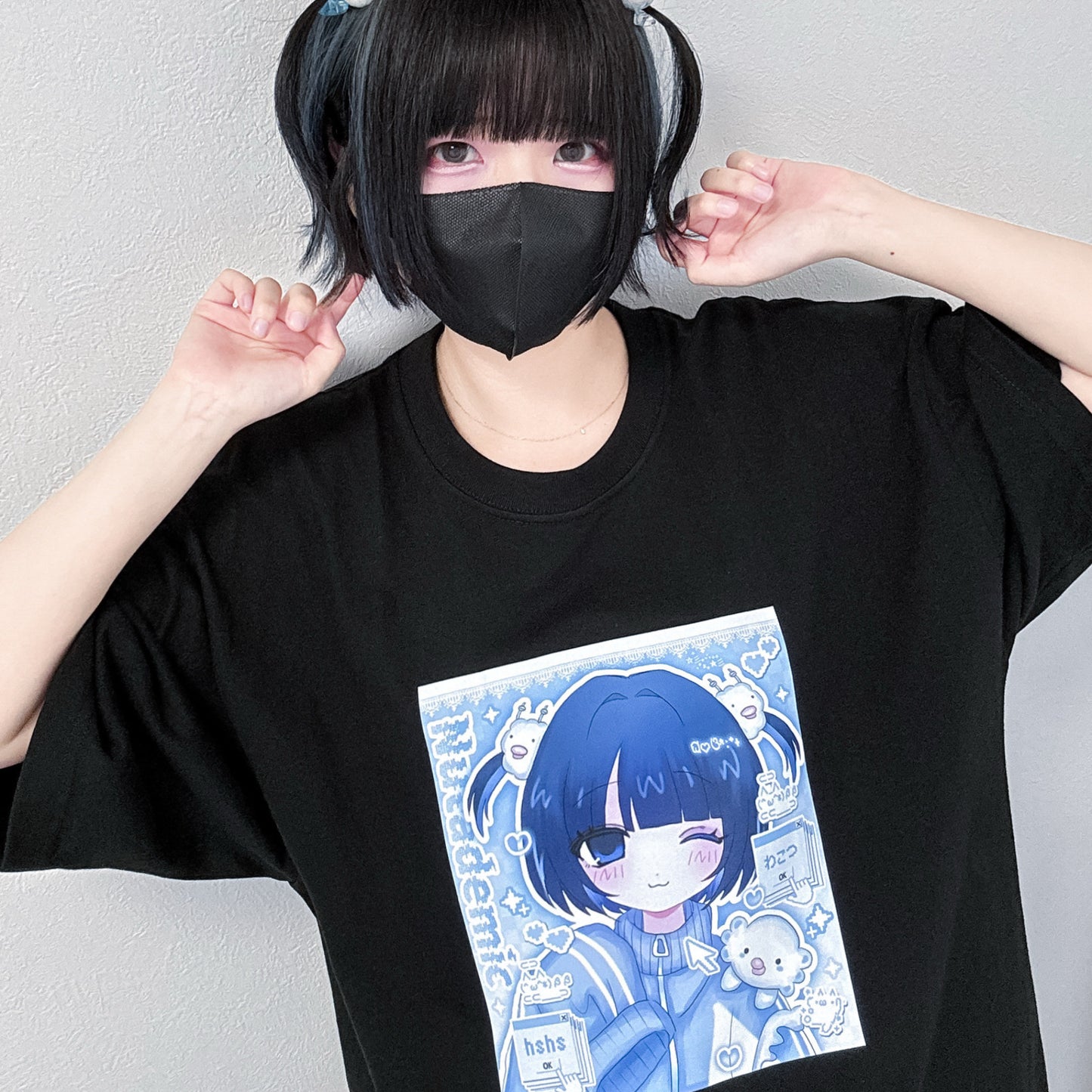 天使の生配信おTシャツ/black