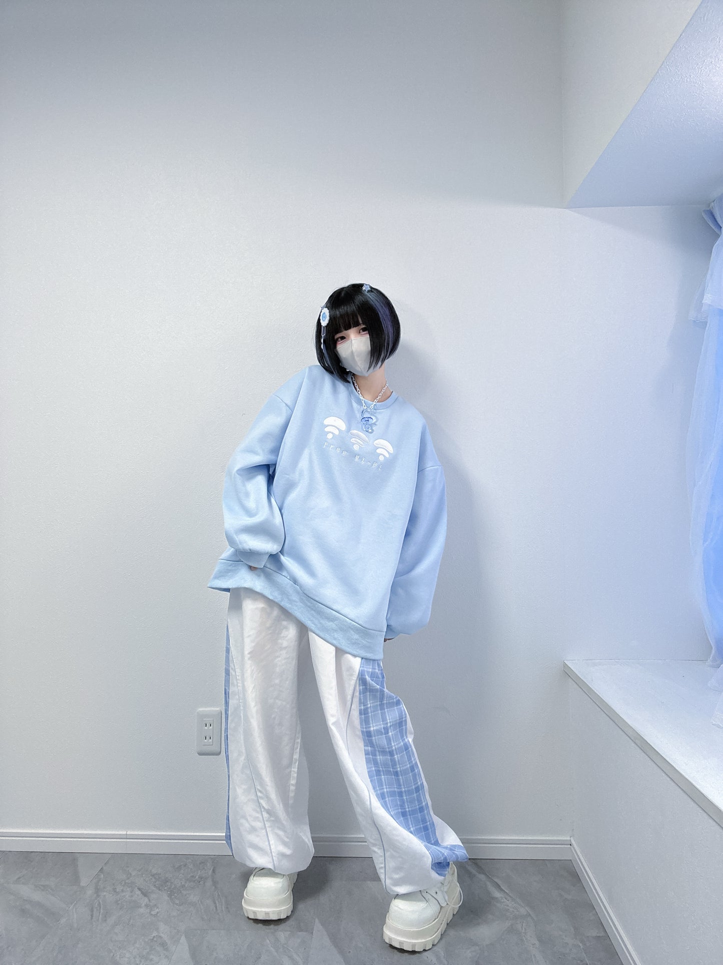 WiFi無しでは生きてけないスウェット(水色)