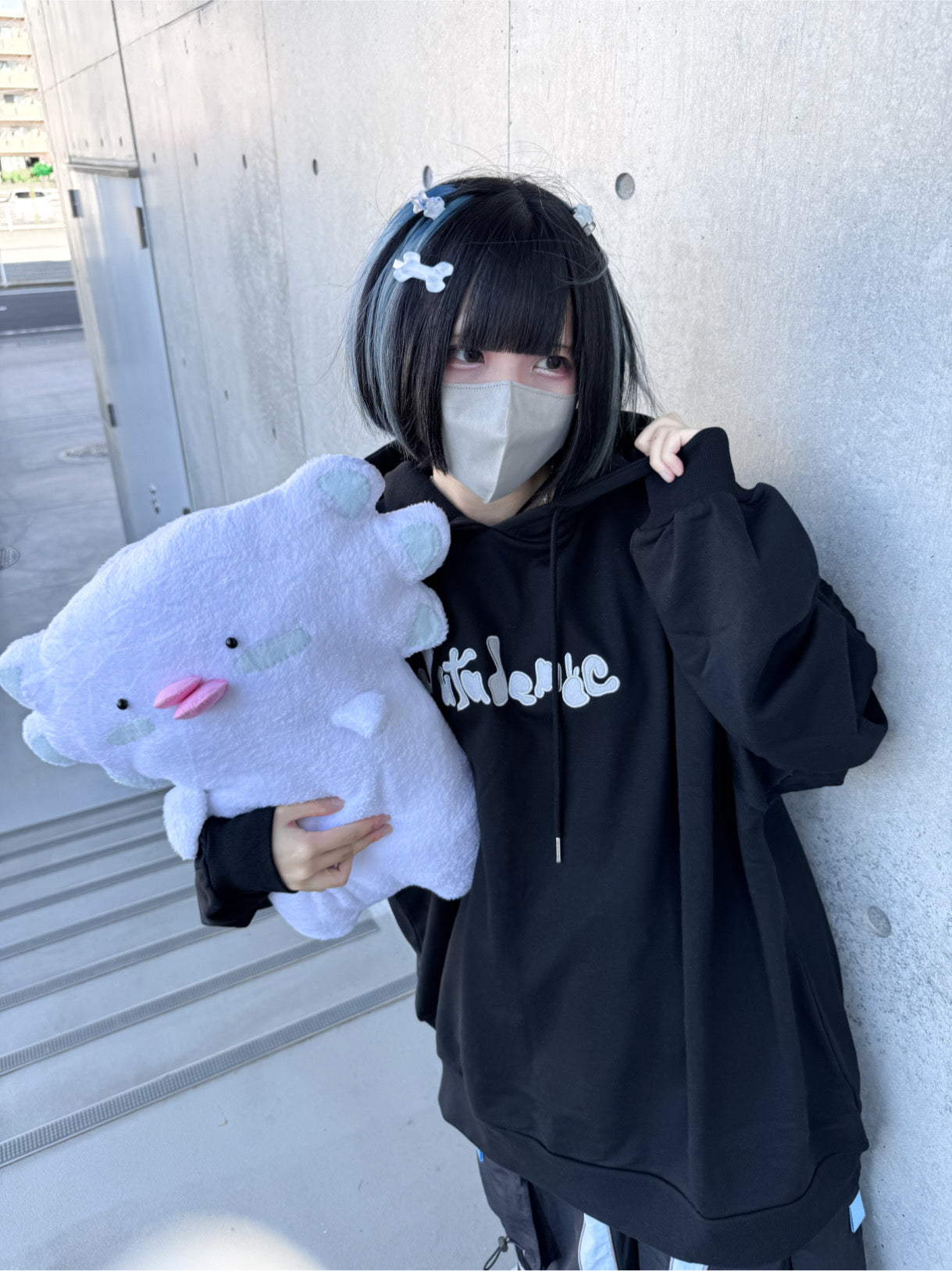 ぬた。ちゃん　ジップアップパーカー 隠れしぬたくんおパーカー（黒） – Nuta de mic