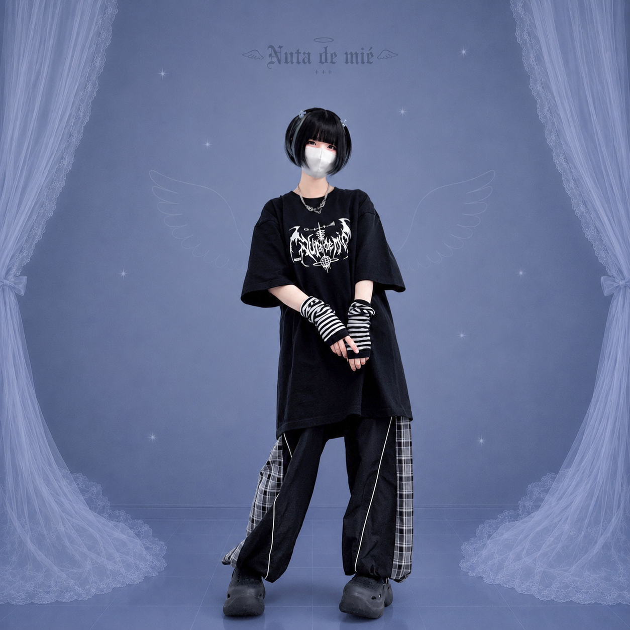 世界へ羽ばたく共依存おTシャツ/black