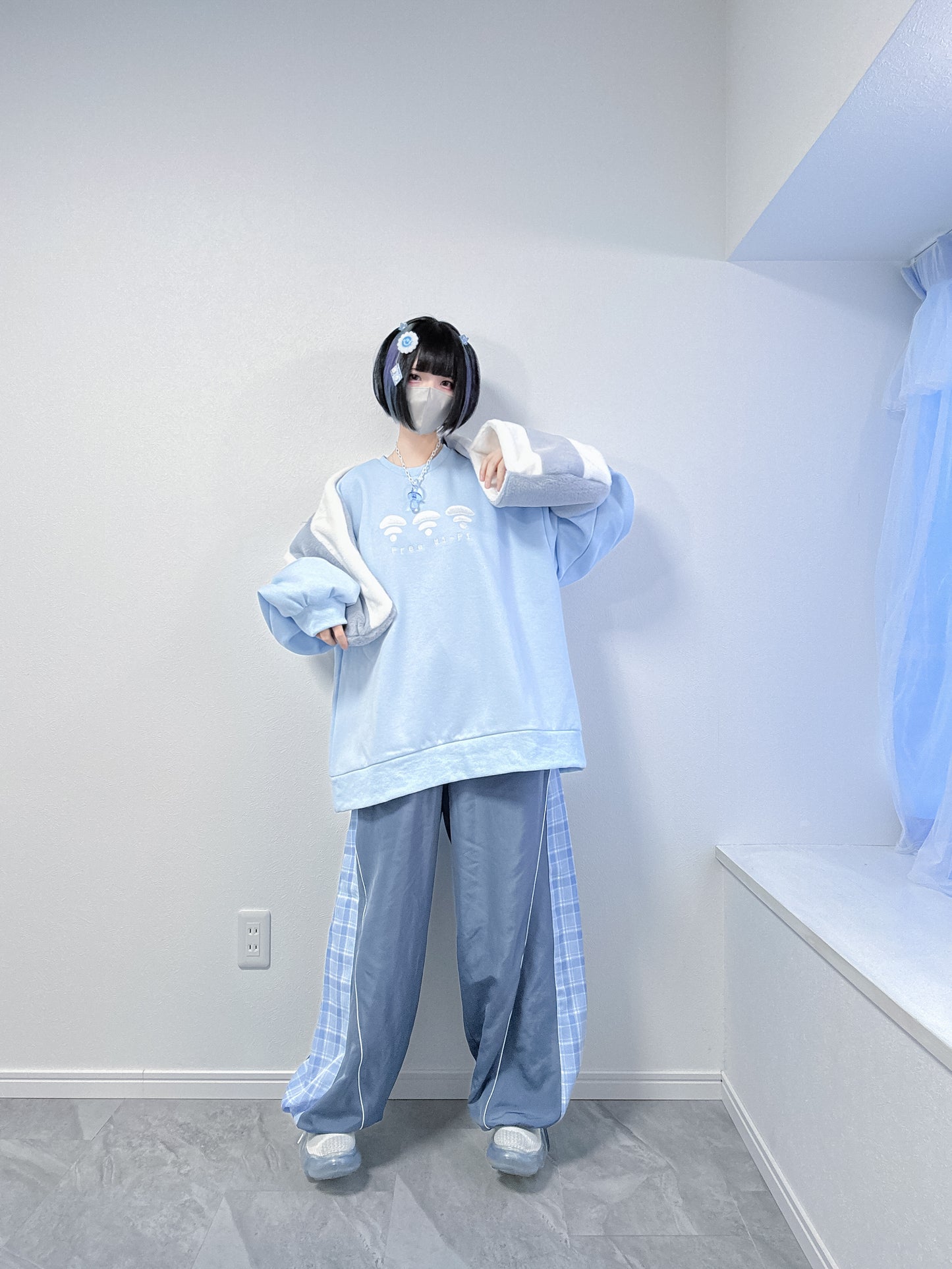 WiFi無しでは生きてけないスウェット(水色)